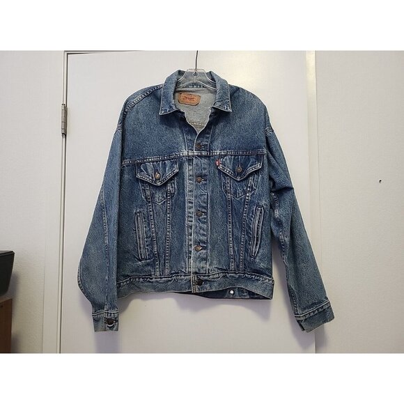 Vintage Levis Jacket Men's Blue Denim Trucker Jean Classic Medium Wash Large